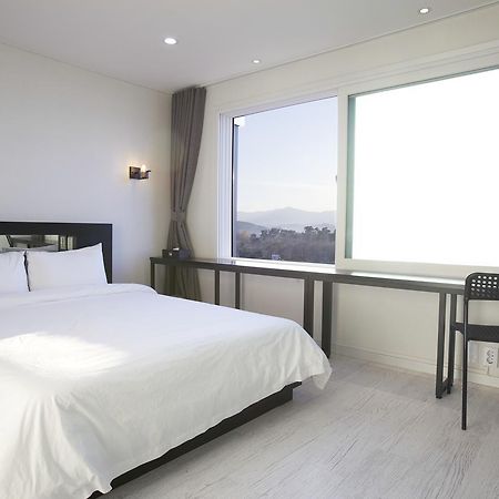 Hotel Swan جانجنيونج المظهر الخارجي الصورة