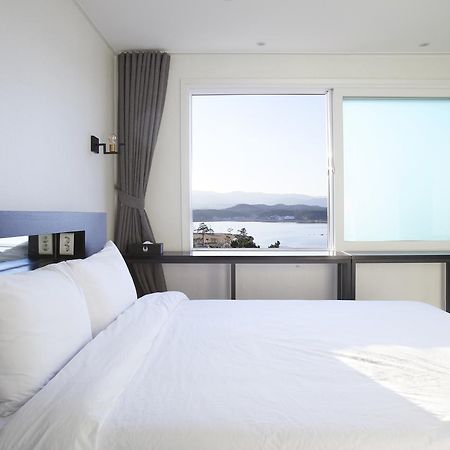 Hotel Swan جانجنيونج المظهر الخارجي الصورة