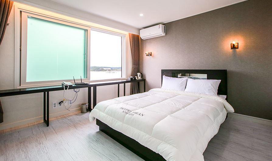 Hotel Swan جانجنيونج المظهر الخارجي الصورة