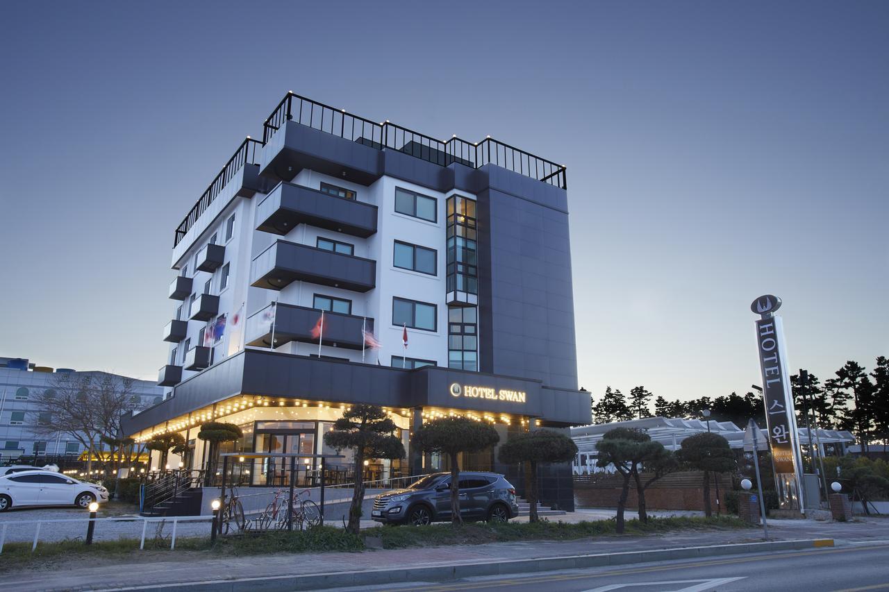 Hotel Swan جانجنيونج المظهر الخارجي الصورة